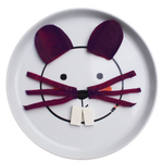 Assiette pour enfant décoré avec des aliments pour former une petite souris