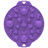 Moule en silicone de couleur mauve. C'est un moule à chocolat avec 21 empruntes représentant les personnages de l'univers ChefClub kids