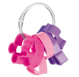 6 emportes pièces en plastique de couleurs roses et violet, sur un anneau en plastique transparant