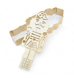 Découpoir en forme de casse-noisette et son tampon en bois de la même forme