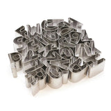 Emporte pièce en inox en forme d'alphabet