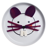 Assiette pour enfant décoré avec des aliments pour former une petite souris