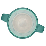 Tasse 360° pour enfant avec poignée de couleur bleu vert. Elle est de la marque BbOx et sa base est transparante. al photo est prise par le haut, on voit sa valve en silicone