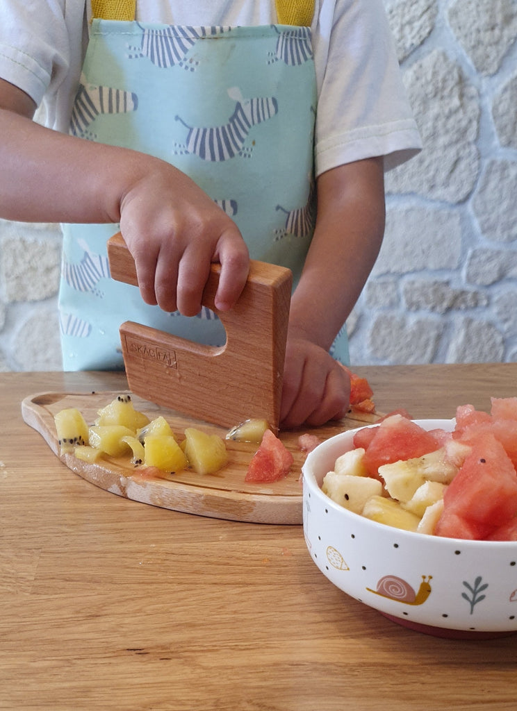 Planche à découper légumes pour enfants en bois naturel