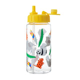 Gourde pour enfant transparente avec des animaux sur le thème du zoo dessus: perroquet, panda, éléphant et tigre. Une paille est a l'intérieur de la gourde, son couvercle jaune est ouvert