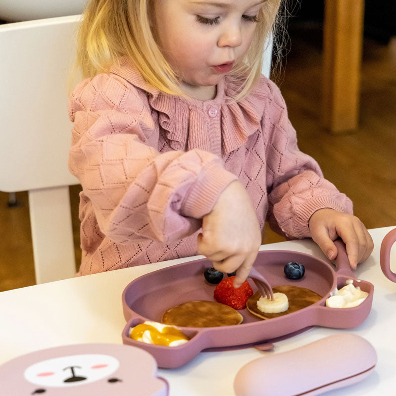 La cuillère des tout-petits en silicone, Minika, Articles de cuisine et  salle à manger pour enfants